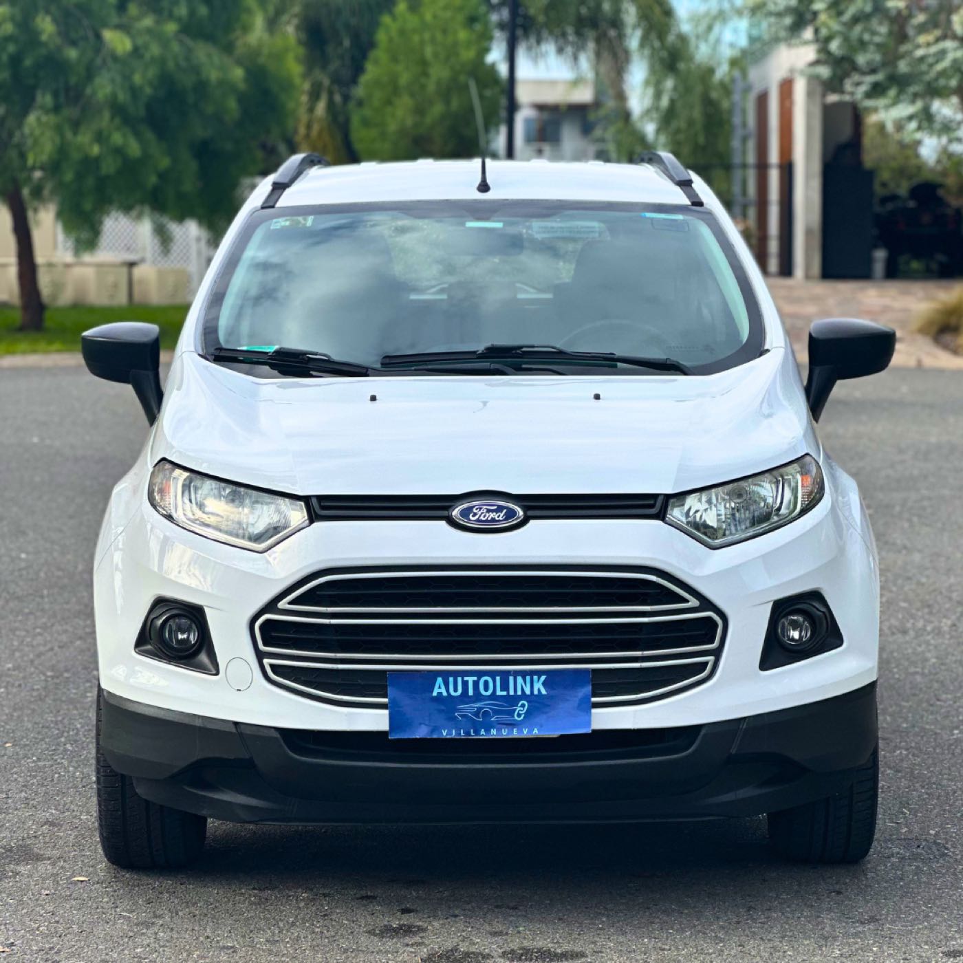 Ford EcoSport blanco 2014, vista frontal