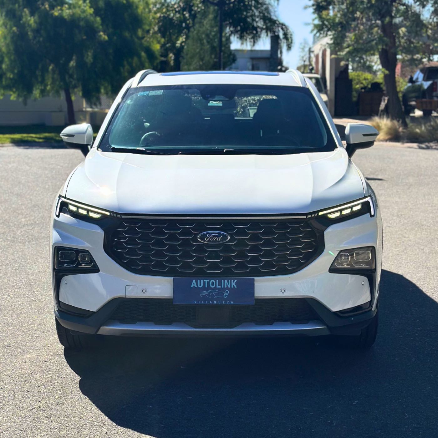 Ford Territory Titanium blanco, vista frontal