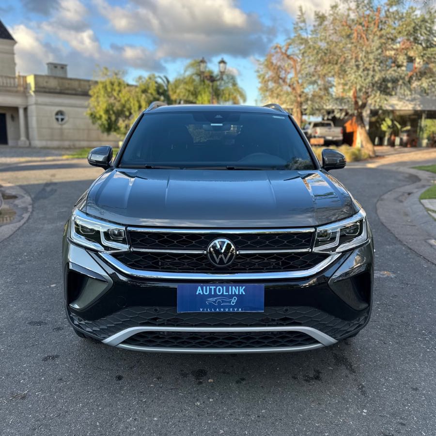 Volkswagen Taos 250 TSI Highline vendido
